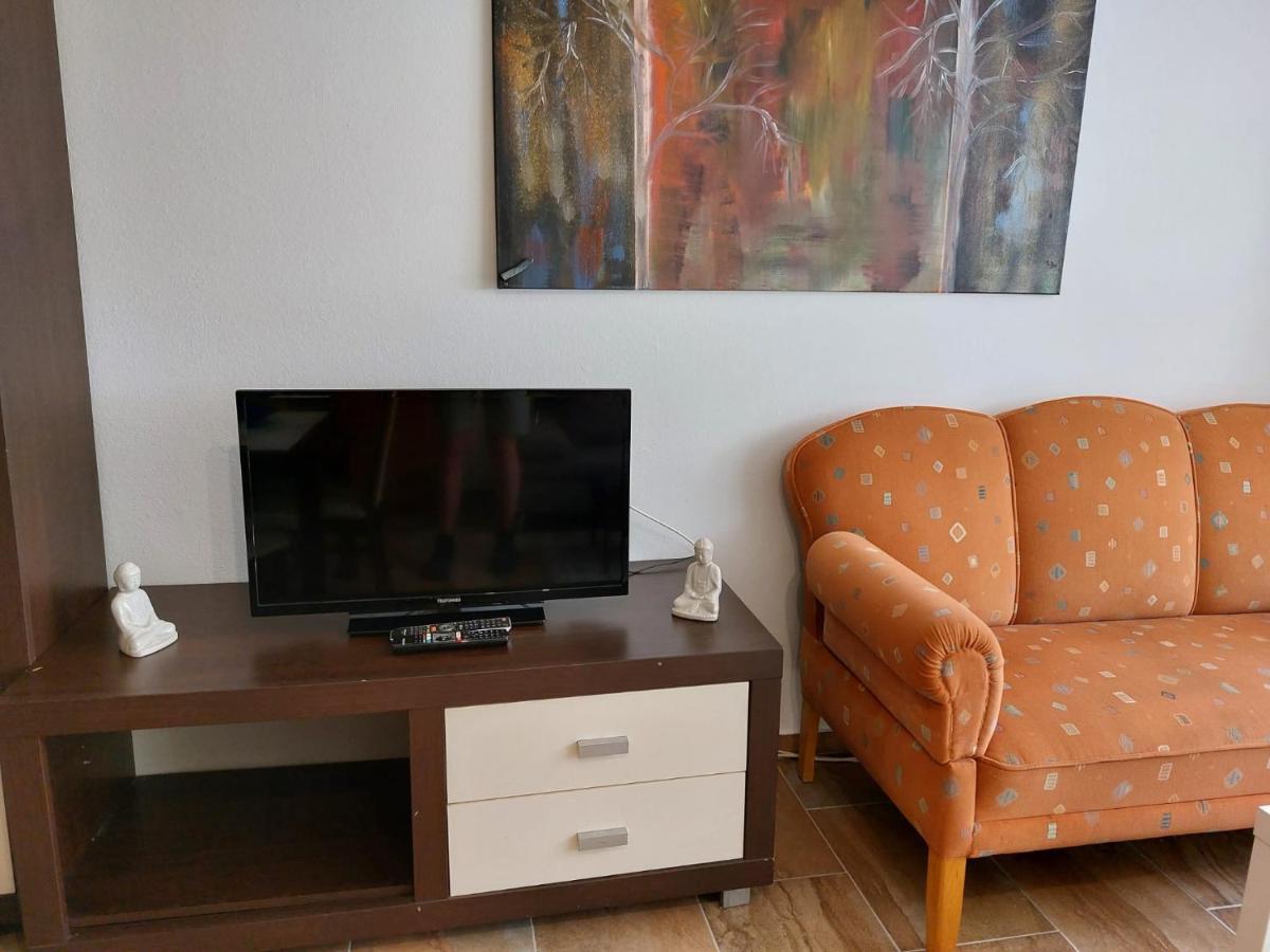 Ferienwohnung mit eigenem Garten in Schortens Exterior foto