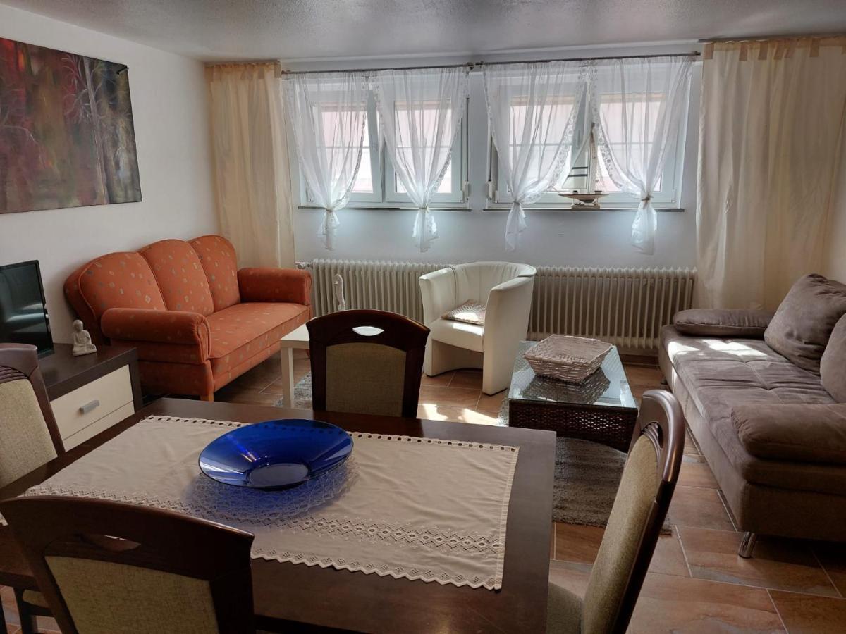 Ferienwohnung mit eigenem Garten in Schortens Exterior foto