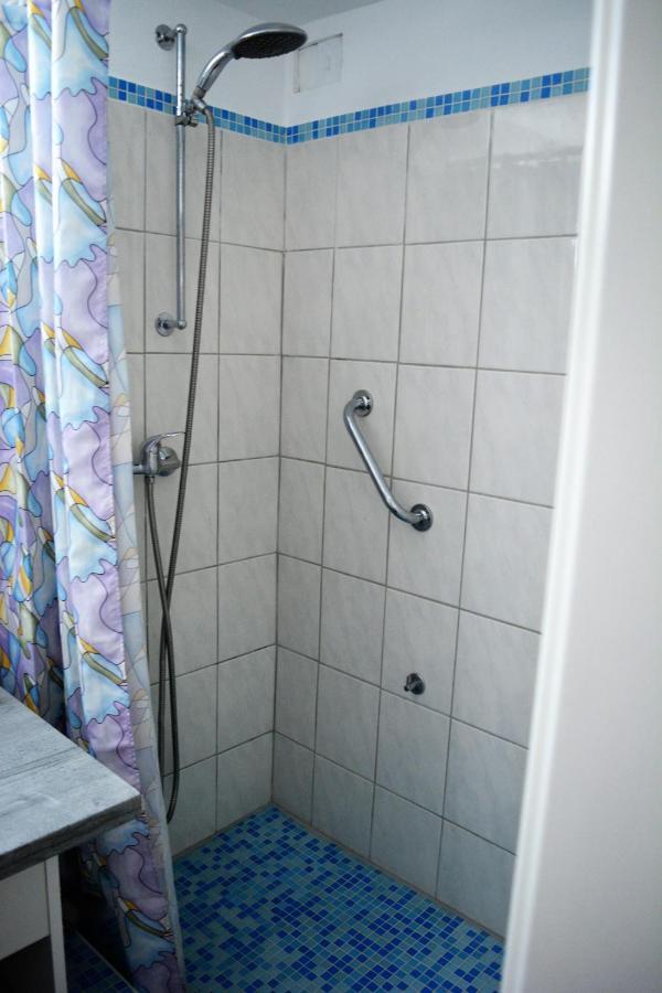 Ferienwohnung mit eigenem Garten in Schortens Exterior foto