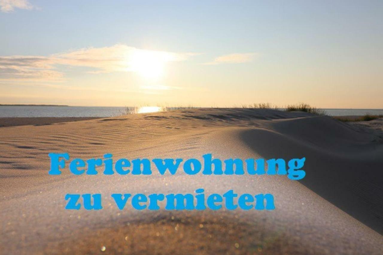 Ferienwohnung mit eigenem Garten in Schortens Exterior foto